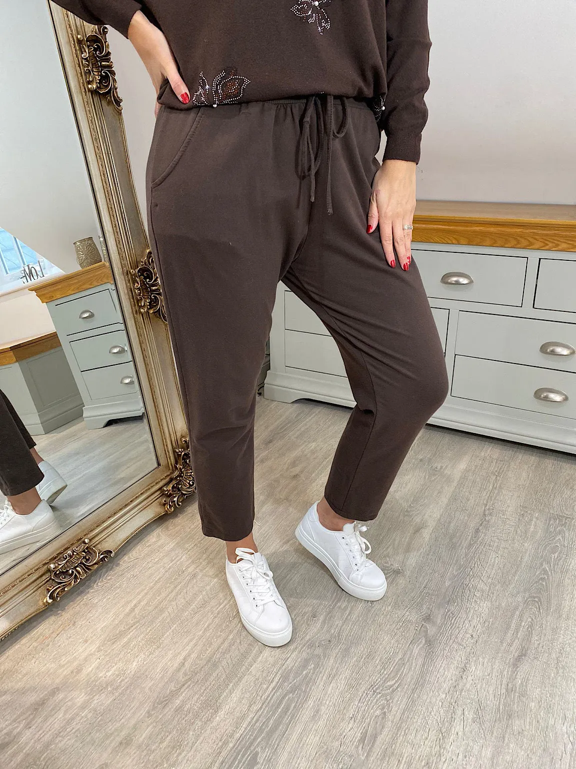 Chocolate Essential Joggers Stella