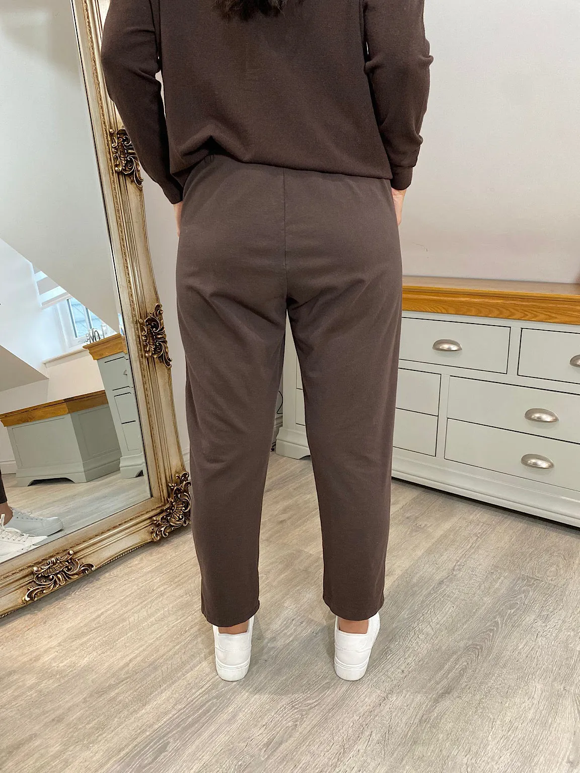 Chocolate Essential Joggers Stella