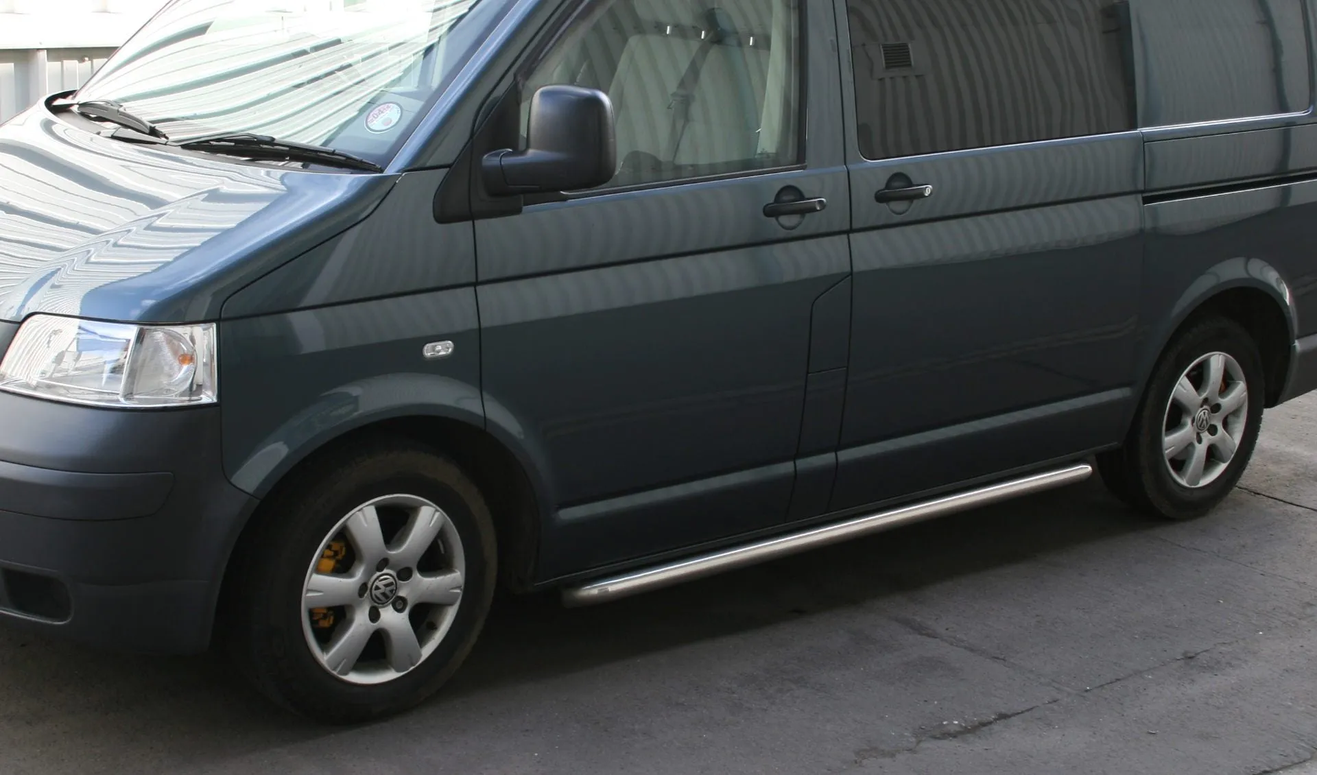 OE Style Stainless Steel Side Bars for Volkswagen Transporter T6 SWB