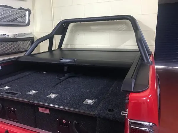 Roll & Lock Style Load Bed Tonneau Cover Isuzu D-Max 12-20 [Roll Bar Compatible]