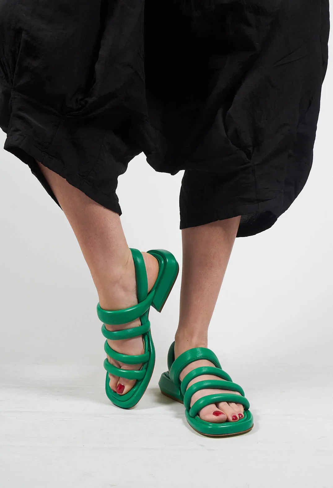 Strappy Sandals in Verde