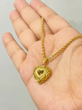 Stylish and Charming Love Gold Colour Necklace S4559746